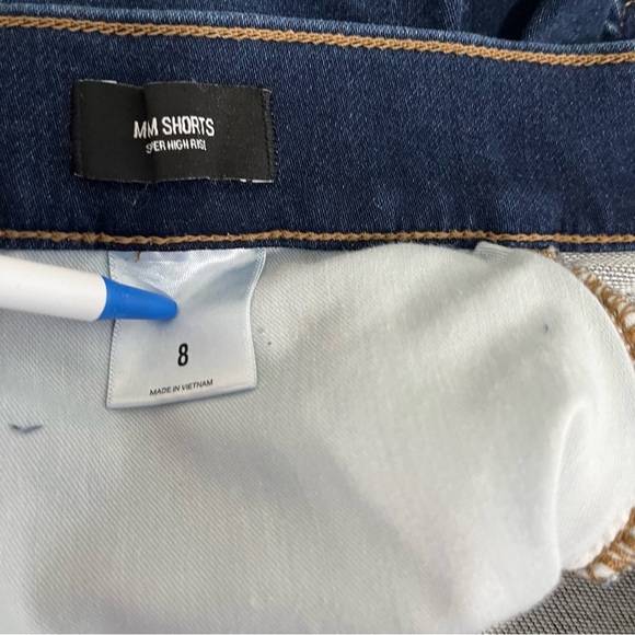 Express Super High Rise Mom Distressed Jean Shorts - Picture 12 of 16
